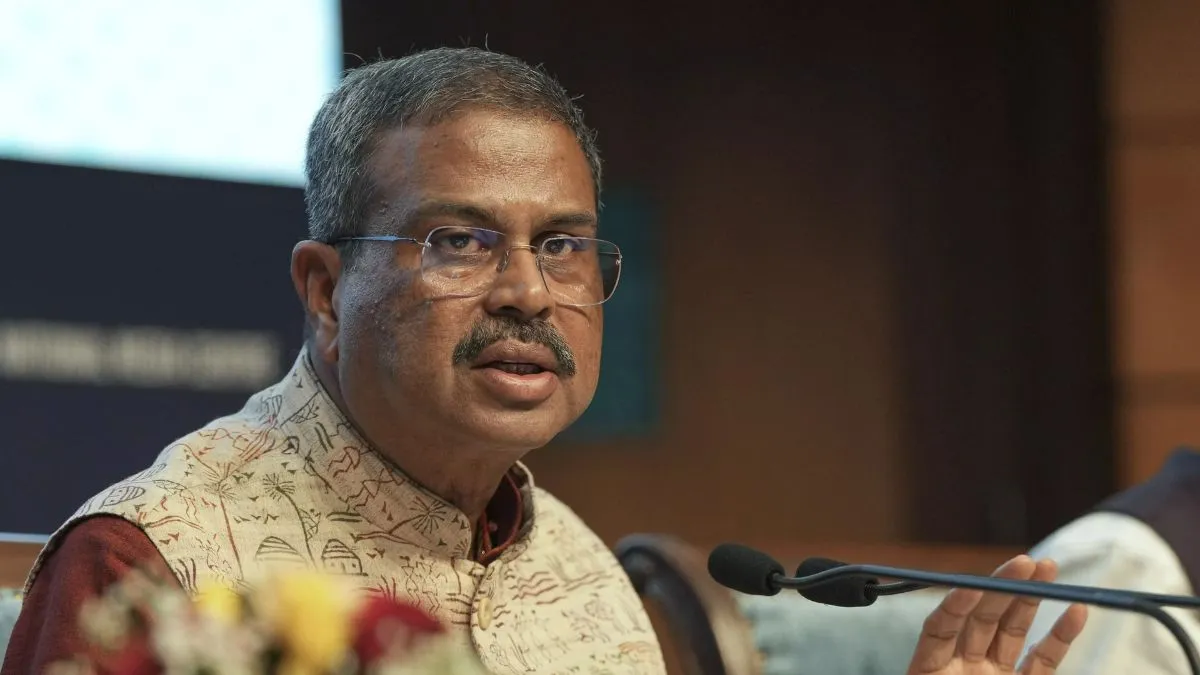 dharmendra-pradhan-promises-transparent-neet-re-exam-for-aspirants-medical-exam-scam