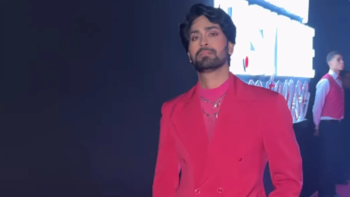 ankush-bahuguna-faces-homophobia-in-london-for-wearing-pink-swara-bhasker-kusha-kapila-and-others-react