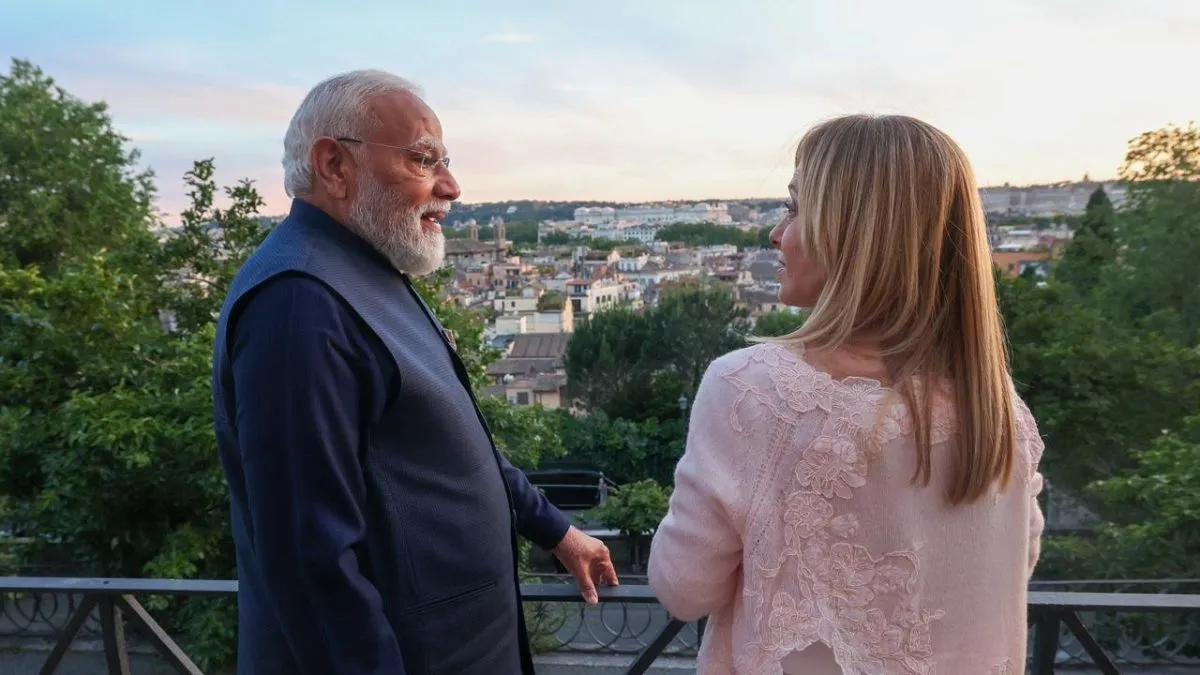pm-modi-drops-pictures-with-italian-pm-meloni-from-rome-india-italy-friendship-in-spotlight