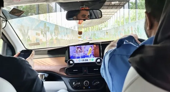 if-you-have-a-problem-get-out-ola-driver-allegedly-watches-taarak-mehta-while-driving-viral-post-triggers-outrage