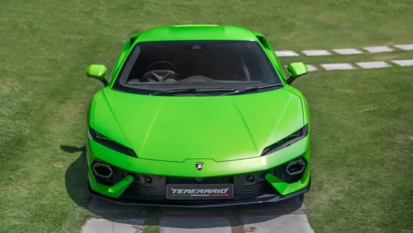indias-first-lamborghini-temerario-delivered-goes-0-to-100-kmh-in-just-2-7-seconds
