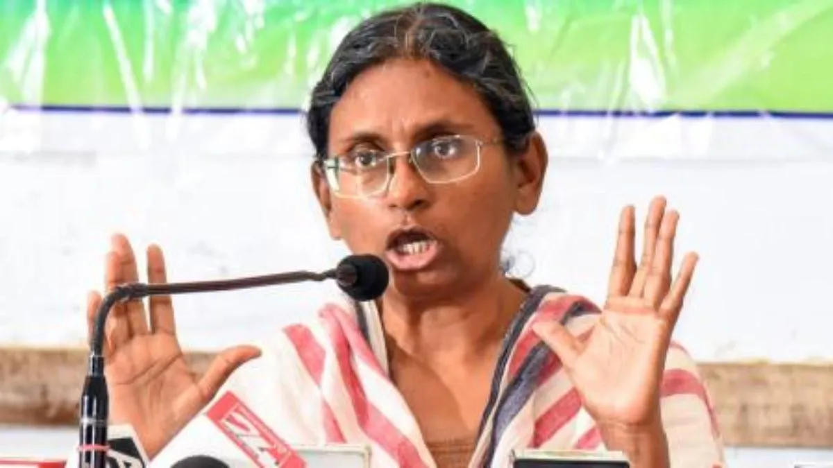 MP Congress MLAs move to Bengaluru amid Rajya Sabha poll poaching fears | Quick Digest