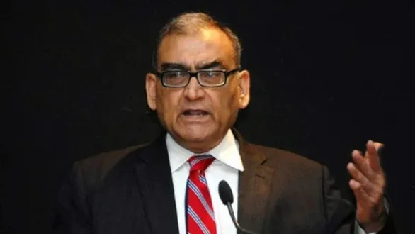 markandey-katju-invites-mahua-moitra-to-new-outfit-ishq-karo-party-cockroach-janata-party-mrinal-pandey