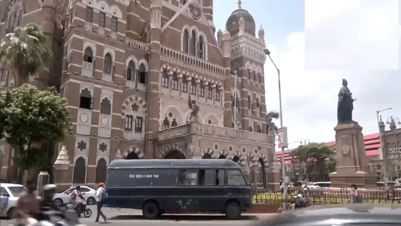 maharashtra-cmo-bmc-and-rss-headquarters-receive-bomb-threat-massive-search-operations-underway-in-mumbai-nagpur