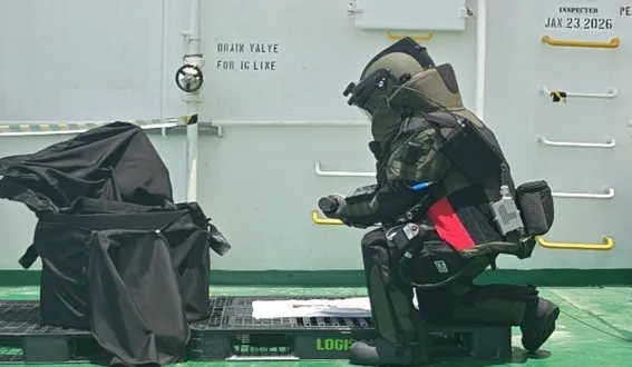 indian-navy-removes-unexploded-missile-warhead-on-oil-tanker-in-highrisk-operation