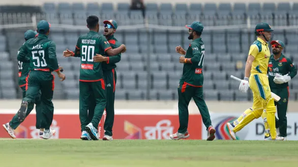 aus-vs-ban-australia-join-pakistan-and-bangladesh-in-unwanted-odi-record-after-shocking-03-collapse