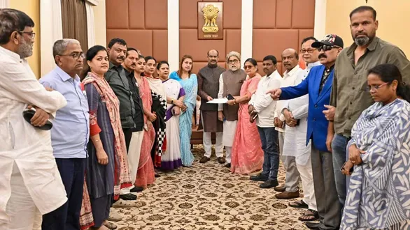 tmc-crisis-why-rebel-lok-sabha-mps-of-trinamool-congress-joined-ncpi-instead-of-directly-merging-with-bjp-explained