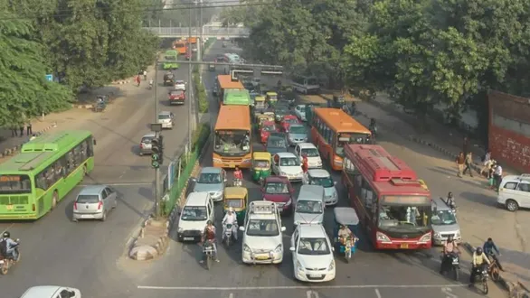 delhi-to-ban-non-bs-vi-commercial-vehicles-for-3-months-check-who-is-exempt