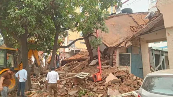 chandigarh-under-construction-building-collapses-in-industrial-area-phase-2-several-trapped-injured-dead-rescue-operation-underway
