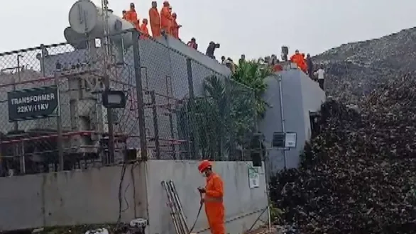 Pune Building Collapse: Elevated Methane, Low Oxygen Hamper Rescue Ops ...