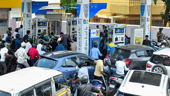 does-e20-fuel-reduce-mileage-affect-older-vehicles-why-prices-are-not-cheaper-than-petrol-all-faqs-answered