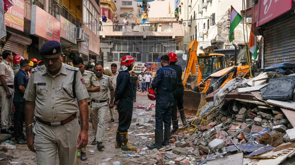 Satya Niketan Building Collapse: Owner's Wife, Son Arrested By Police; Rescue Ops Conclude, 7 Dead, 5 Rescued
