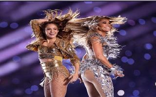 we-are-not-worthy-priyanka-chopra-reacts-as-shakira-jennifer-lopez-lit-up-super-bowl-halftime-show-watch