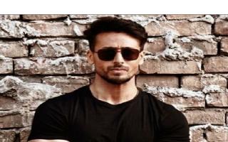 ronnie-is-back-tiger-shroff-intriguing-first-poster-of-baaghi-3