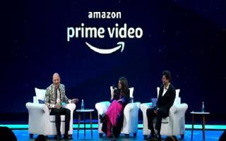 only-because-of-shah-ruk-khan-s-reply-to-jeff-bezos-on-being-called-most-humble-man-is-unmissable