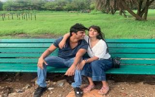 boy-with-a-golden-heart-rhea-chakraborty-makes-her-relationship-with-sushant-singh-rajput-official