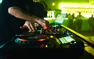 delhi-nightclub-holds-secret-party-amid-covid-crisis-invites-selected-members-via-whatsapp-31-arrested