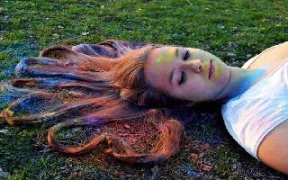 happy-holi-2020-home-remedies-to-protect-your-scalp-hair-from-damage-during-sping-festival