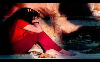 amid-outrage-over-hathras-6yearold-girl-raped-in-ups-aligarh-ten-days-ago-succumbs-to-her-injuries-in-delhi