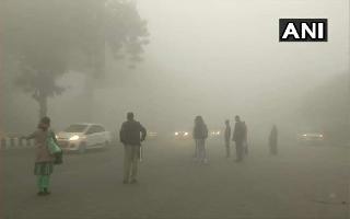 weather-updates-trains-delayed-as-dense-fog-engulfs-delhi-temperature-likely-to-rise-in-next-2-days-aqi-in-severe-category