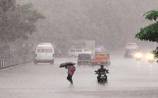 delhincr-weather-updates-fed-up-by-the-humid-weather-know-when-will-monsoon-hit-ncr