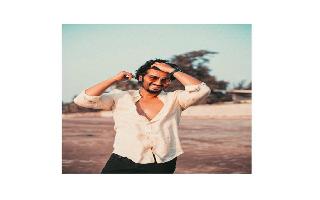 Arjun Kapoor buys lavish 4BHK sea-facing sky villa in Mumbai with mini-golf course, open cafe | Details Inside