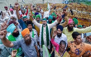 week-after-climbdown-farmers-hold-nationwide-protests-to-mark-1-year-of-antifarm-laws-movement