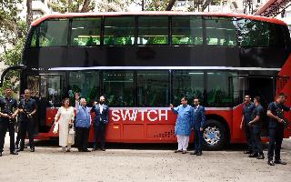 Nitin Gadkari Unveils 'Switch EiV 22', India's First Electric Double-Decker Bus | Watch