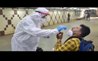 india-reports-33750-new-covid-19-cases-biggest-1-day-spike-in-4-months-omicron-tally-jumps-to-1700