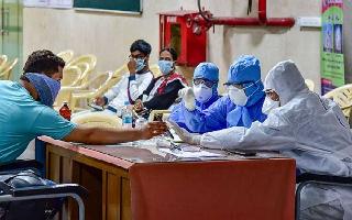 delhi-covid-curbs-officials-step-up-measures-as-city-reports-over-1100-cases-in-a-day