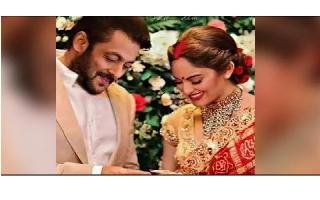 dumb-sonakshi-sinha-reacts-to-her-morphed-wedding-picture-with-salman-khan