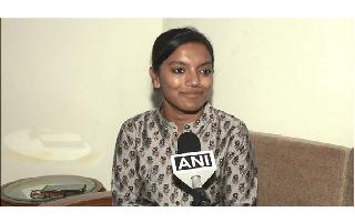 left-social-media-kolkatas-ankita-agarwal-upsc-2nd-rank-holder-reveals-her-success-recipe