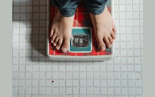 World Menopause Day 2022: Here Are 6 Effective Tips To Manage Sudden Weight Gain
