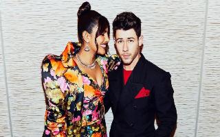 nick-jonas-delays-jonas-brothers-concert-for-priyanka-chopra-after-citadels-los-angeles-premiere