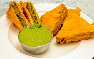 snack-attack-easy-and-tasty-besanbased-recipes-for-monsoon-delight