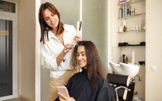 Haircare Tips: 5 Things To Keep In Mind If Your Straighten Your Hair Regularly