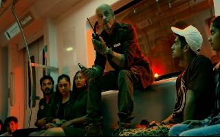 jawan-trailer-reactions-shah-rukh-khan-high-octane-thriller-gets-thumbs-up-from-netizens-say-you-can-ignore-bollywood-but-not-srk