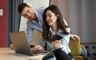 office-relationships-5-hidden-quests-that-your-boss-likes-you