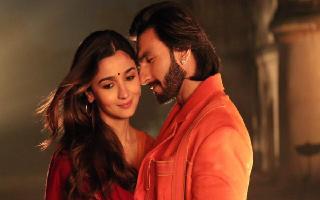 rocky-aur-rani-kii-prem-kahaani-box-office-collection-day-6-alia-bhatt-ranveer-singh-starrer-inches-closer-to-rs-70-crore-mark