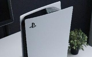 sony-playstation-5-ps5-slim-to-come-in-slimmer-and-compact-games-design-disc-edition-watch-leaked-video