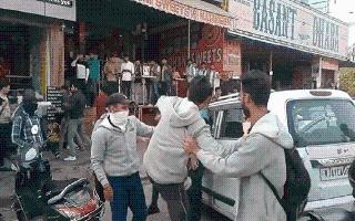 viral-video-sticks-kicks-and-punches-boys-fight-on-road-over-a-girl-outside-coaching-classes-watch