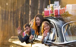christmas-2023-5-best-places-to-go-with-your-family-and-friends-on-this-long-and-happy-weekend