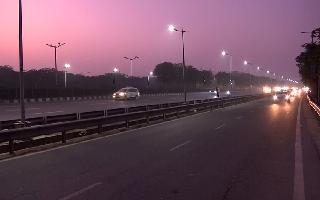 Delhi Breathes Easier As AQI Dips To ‘Moderate Category’; Fog Intensity To Increase In NCR