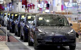 Tesla Recalls 1,20,000 Model S And X Cars Manufactured Between 2021 To 2023 Over THIS Issue