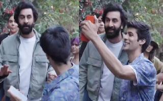 ranbir-kapoor-throws-away-a-fans-phone-as-he-asks-for-a-selfie-watch
