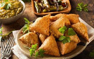 Monsoon 2023: 5 Lip-Smacking Snacks To Relish On Rainy Days With Your Loved Ones