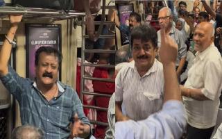 viral-mumbai-local-passengers-go-gaga-over-kaanta-laga-song-video-garners-17-million-views-watch