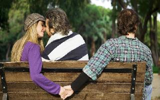 why-women-cheat-5-shocking-reasons-of-women-infidelity