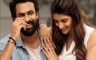 Aadikeshava Twitter Review: Panja Vaisshnav Tej-Sreeleela's Telugu Movie Sets Social Media Ablaze