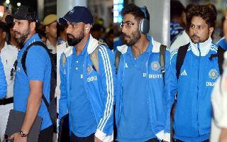 world-cup-2023-final-indian-cricket-team-receive-warm-welcome-ahead-of-titular-clash-against-australia-in-ahmedabad-video